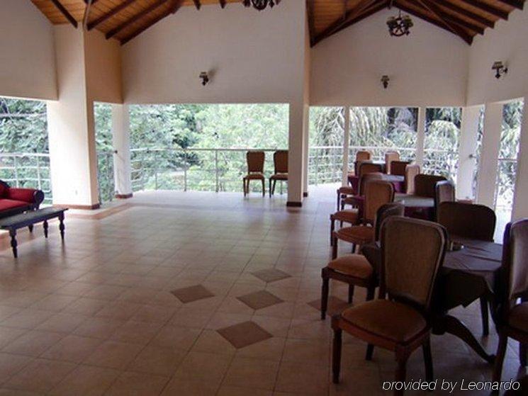 Senani Hotel Kandy Exterior foto