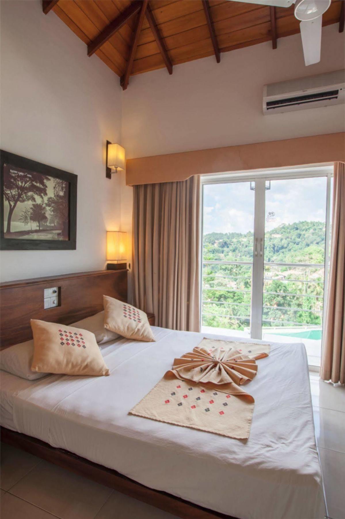 Senani Hotel Kandy Exterior foto