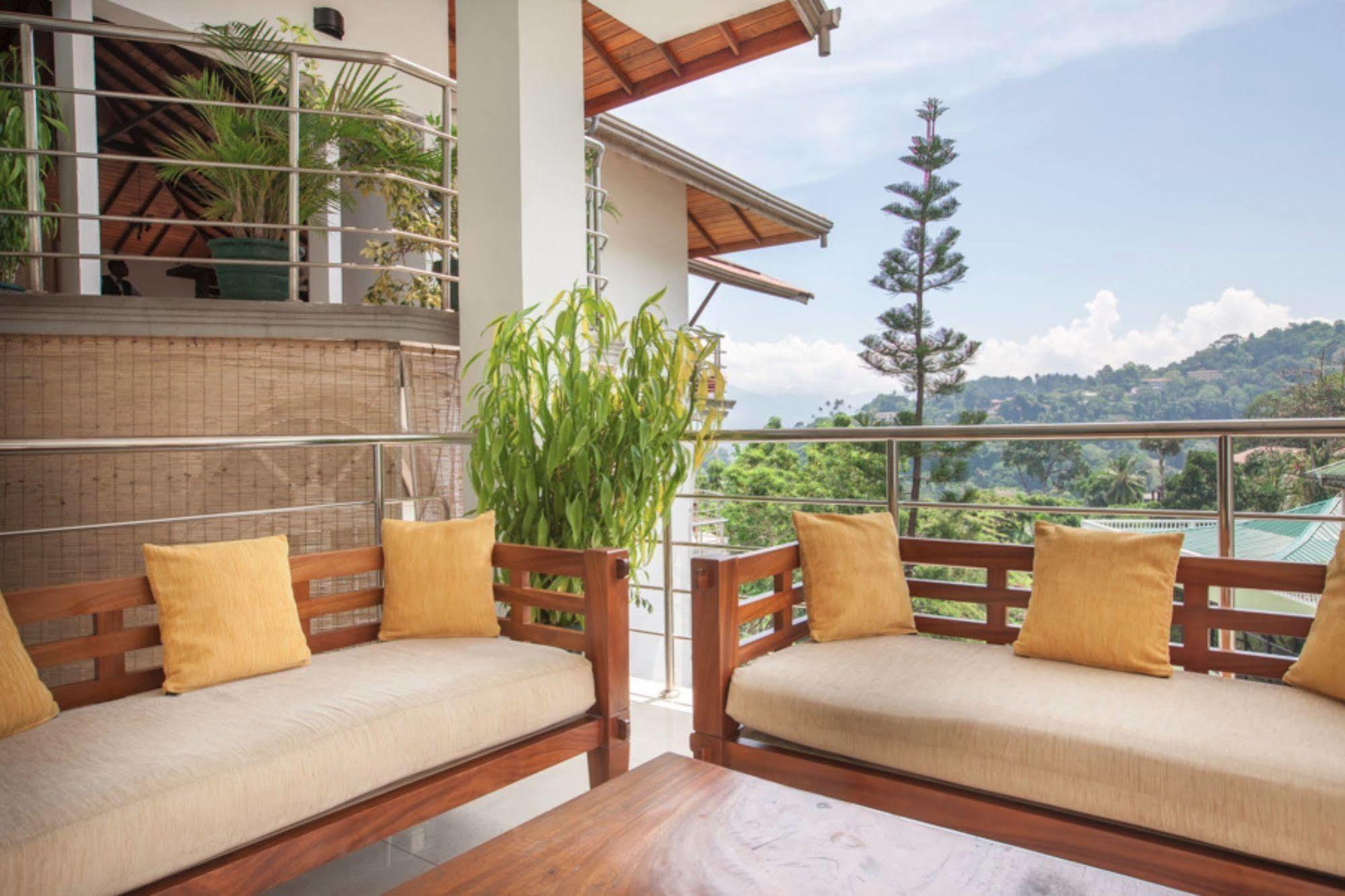 Senani Hotel Kandy Exterior foto